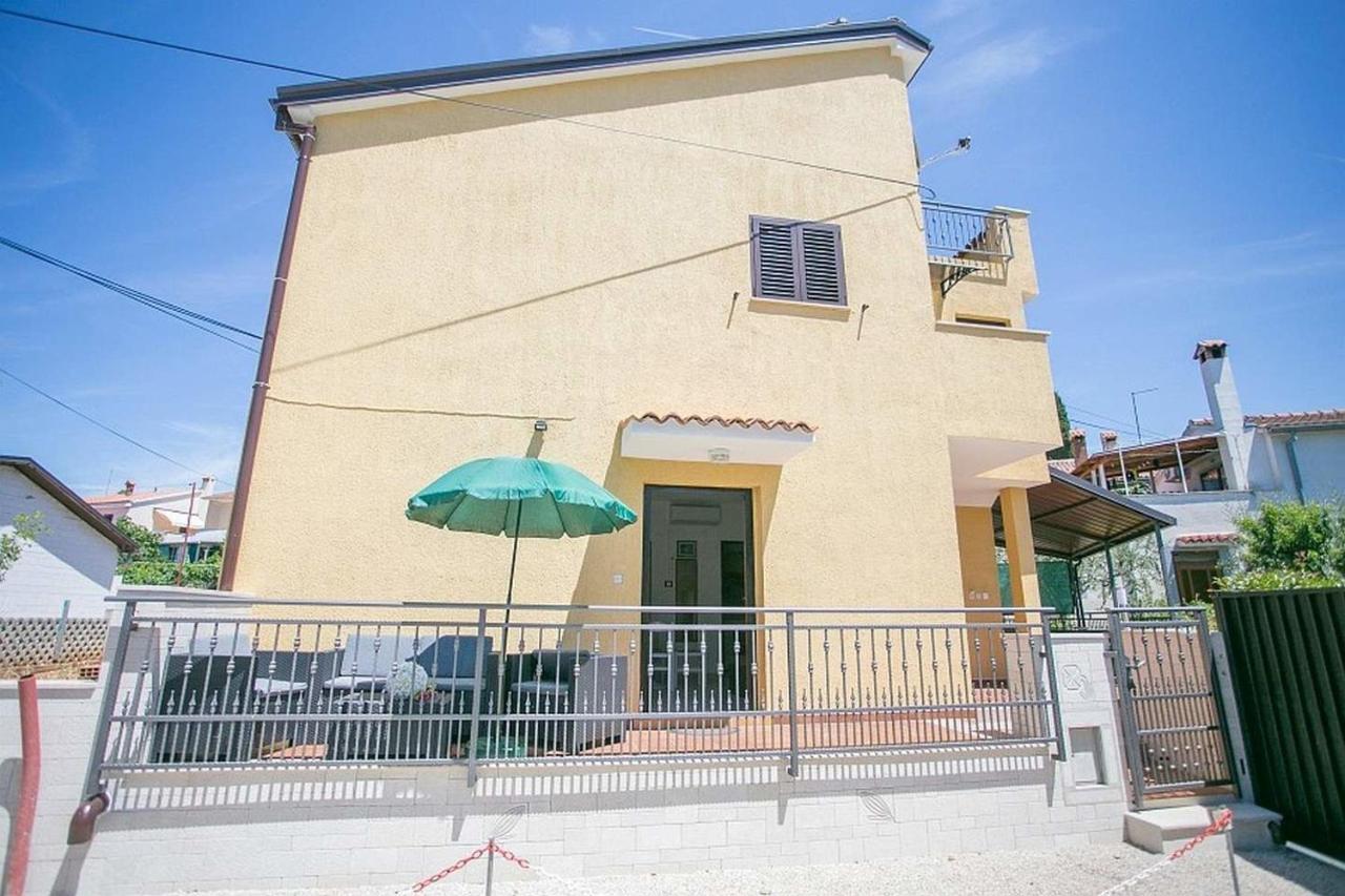 Apartments Materada Porec Exterior photo